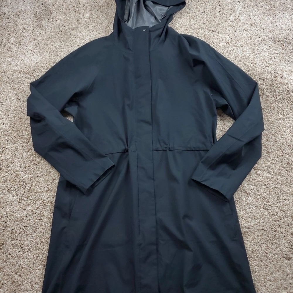 Uniqlo Rain Coat Womens XL Hooded Block Tech Hooded Full Zip Stretch